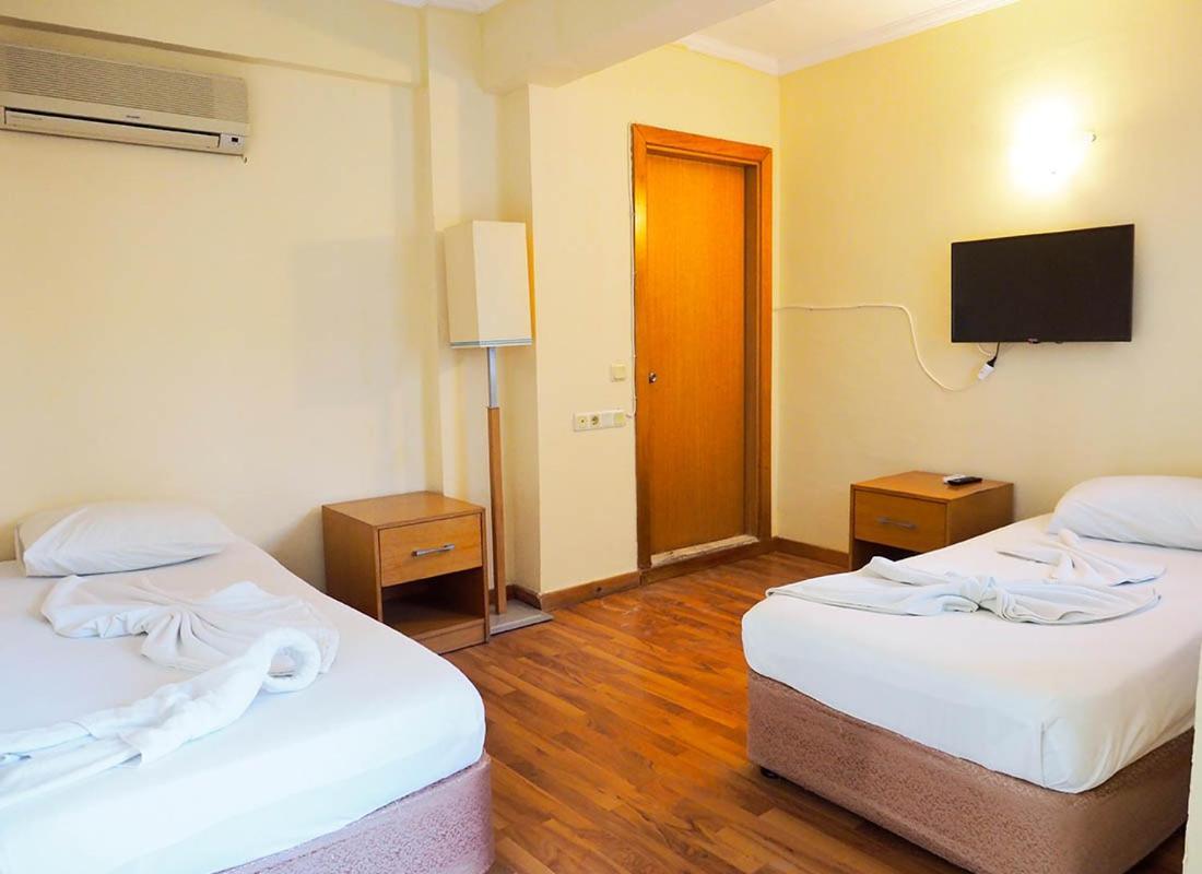 Club Herakles Hotel 케메르 외부 사진